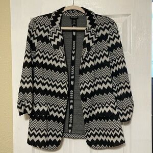 3/4 Sleeve Black and White/Gray Zig-Zag Stretchy Blazer Jacket